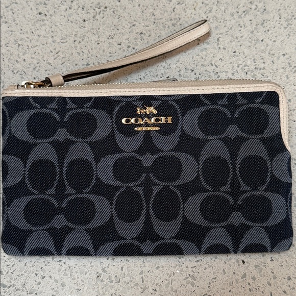 Coach Denim wristlet with leather trim. - Picture 4 of 6
